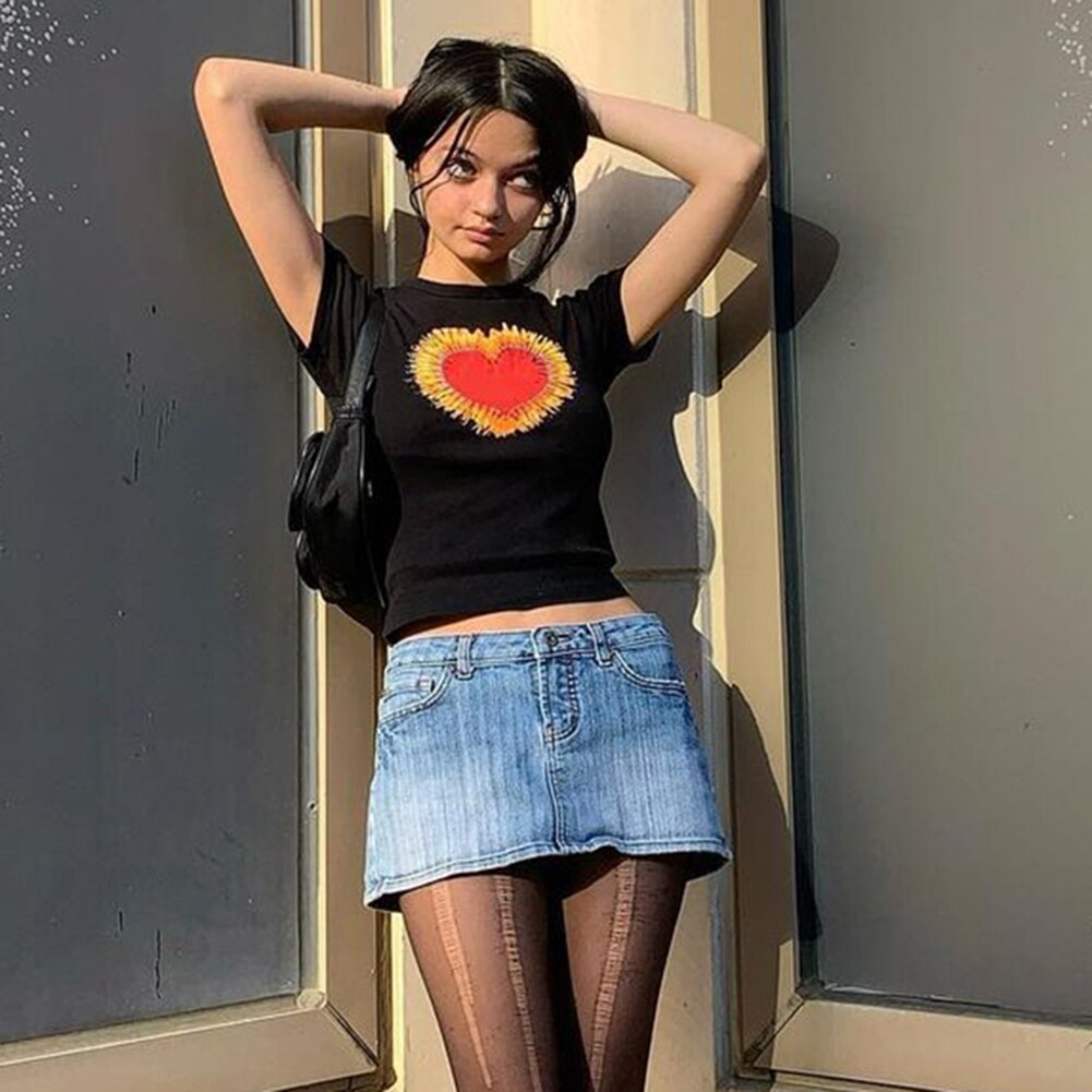 Heart Print Y2k Graphic Black Vintage Cute O-neck Short Sleeve Cropped Top - 200000791 Find Epic Store